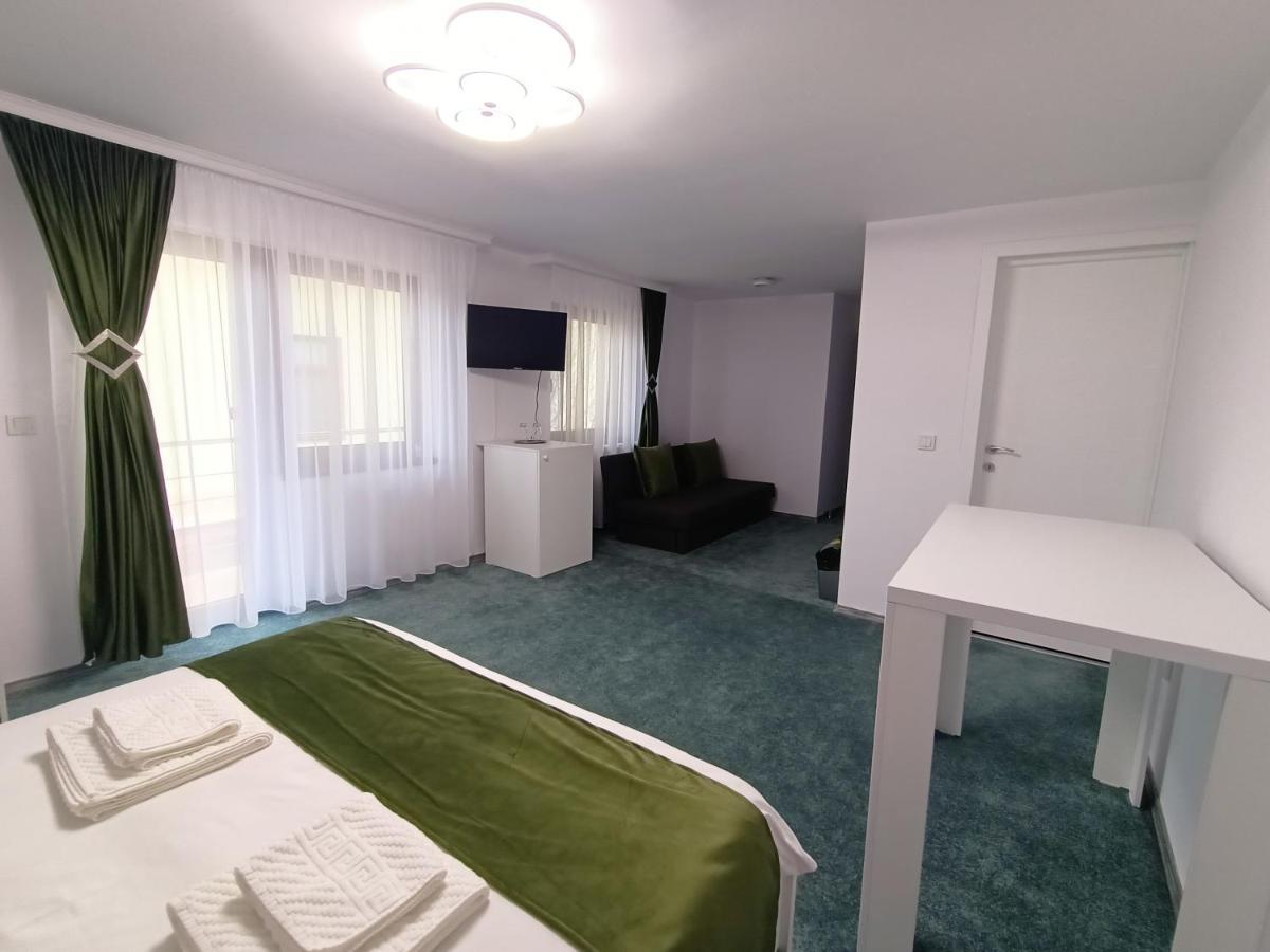Hotel Casa Tiky Timisoara Esterno foto