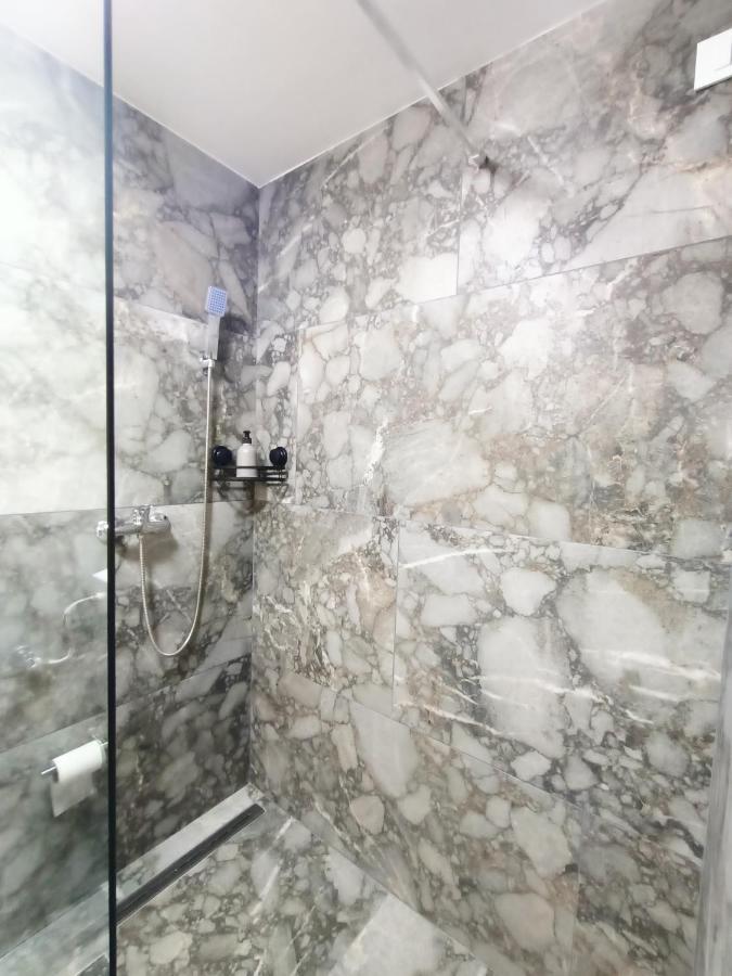 Hotel Casa Tiky Timisoara Esterno foto