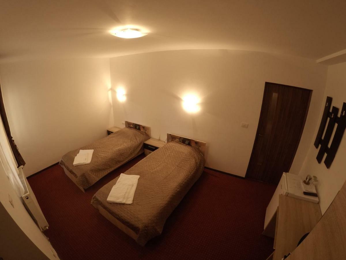Hotel Casa Tiky Timisoara Esterno foto