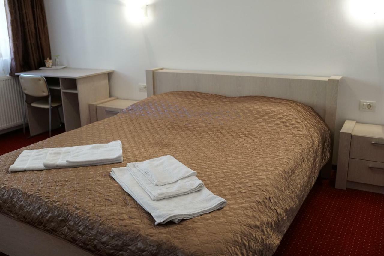 Hotel Casa Tiky Timisoara Esterno foto